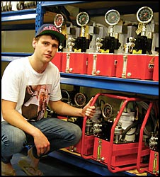 Workshop with Hydraulic pumps